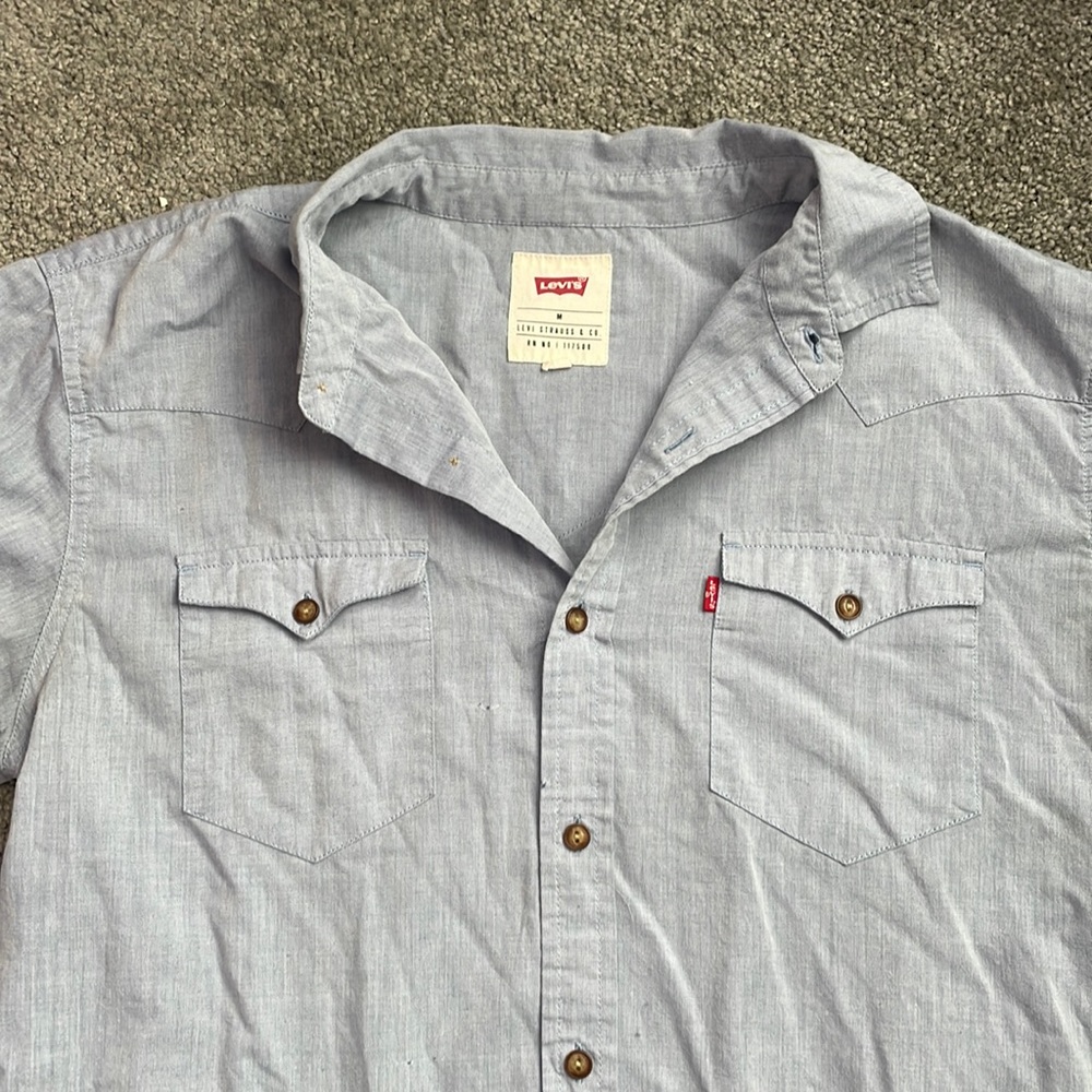 LEVIS button up tshirt